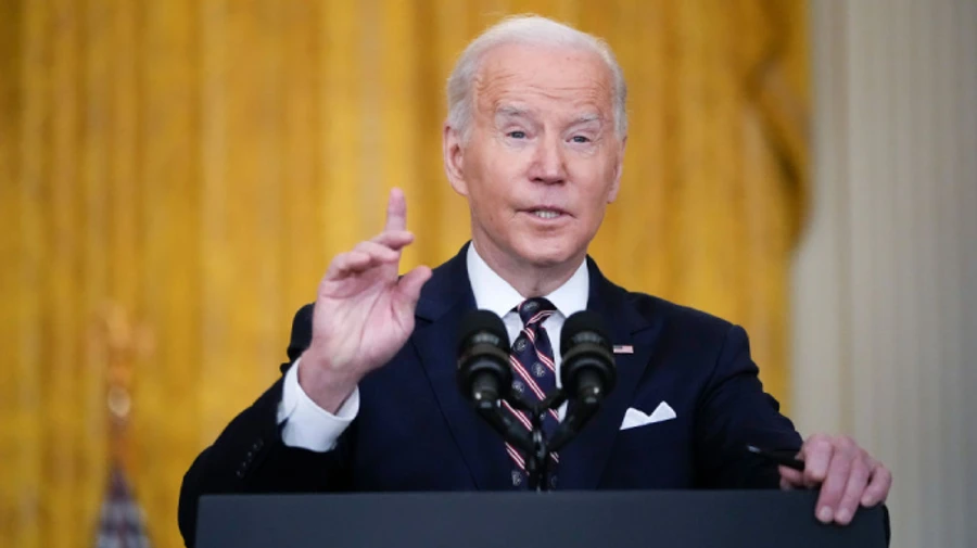 США запровадили санкції проти двох російських банків, олігархів та держборгу РФ