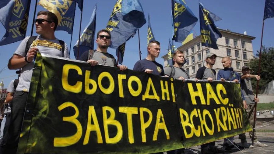 Нацкорпус йде мітингувати під Офісом президента, поліція на чатах