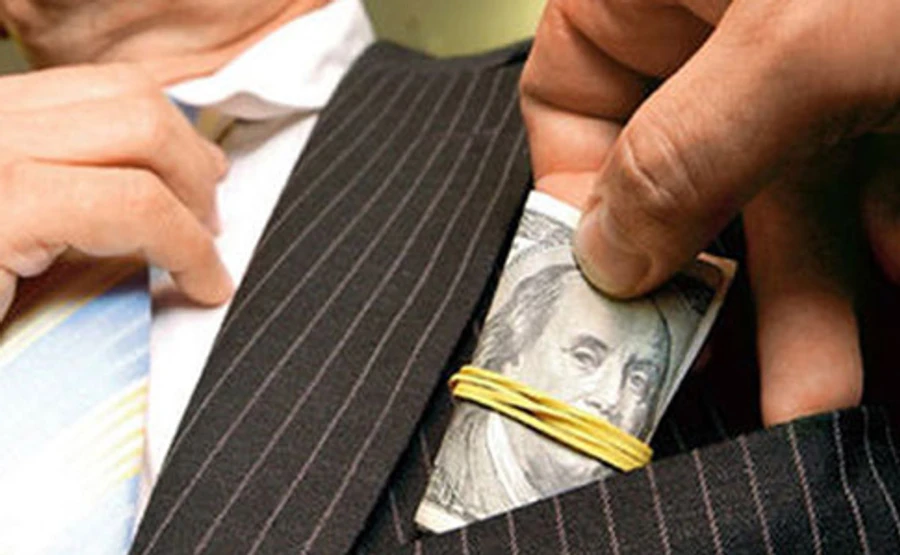 Сельский голова получил 5 лет тюрьмы за взятку в 10 тысяч гривен