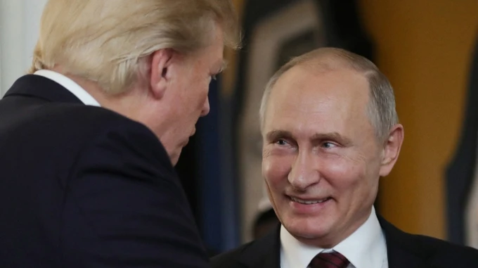 У Кремлі відреагували на рішення Трампа відновити поставки зброї Україні