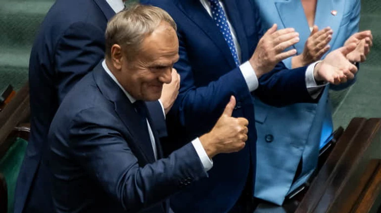 Не знаю слова капітуляція: як Дональд Туск уник відставки та готується до реваншу