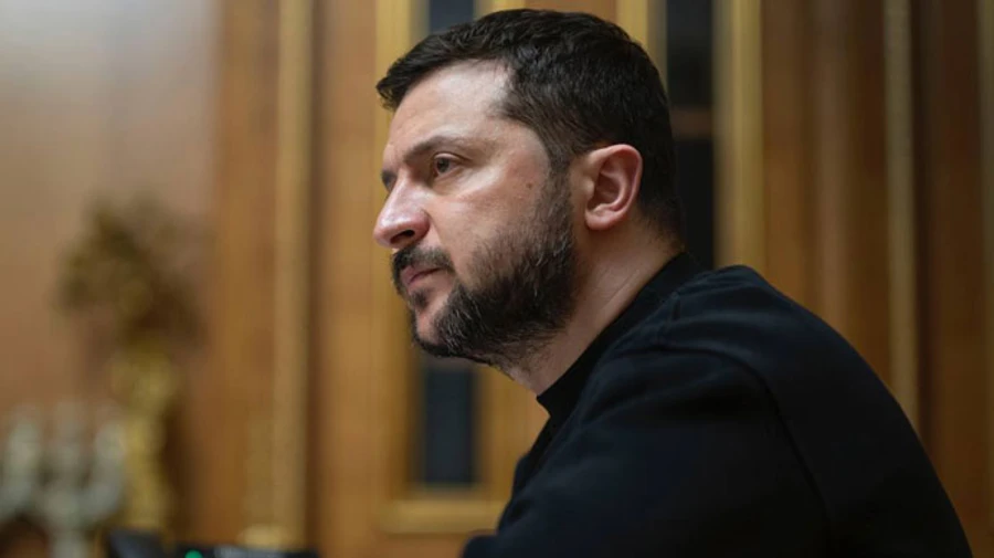 Зеленский: Время, когда задерживаются поставки оружия, украинские воины оплачивают жизнями 