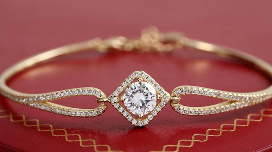 Ювелірні вироби з РФ не потраплять під санкції ЄС – ЗМІ