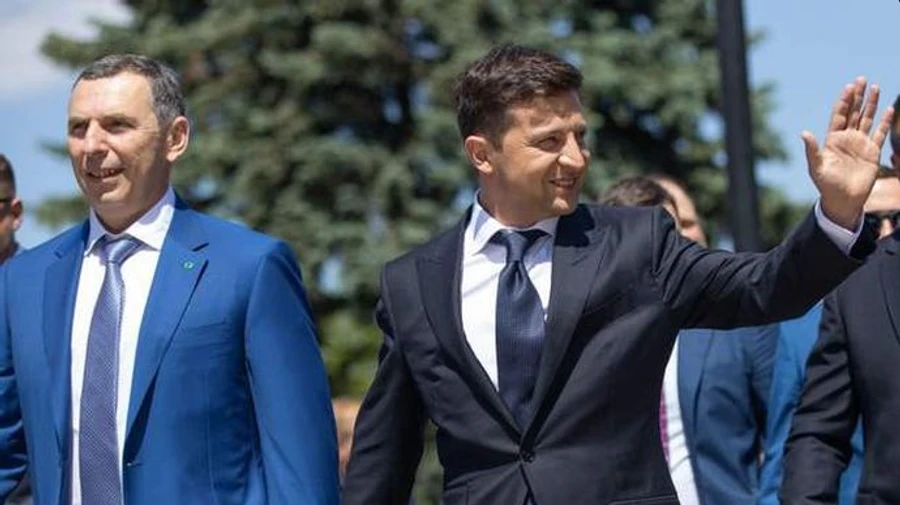 Зеленському у США серед ночі повідомили про обстріл машини Шефіра