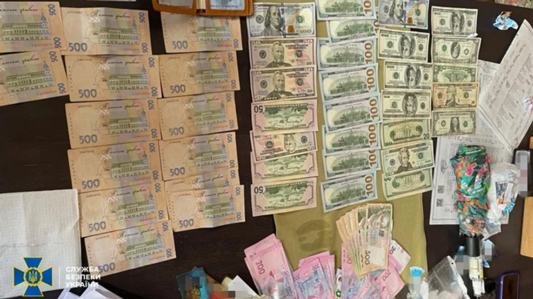 Радниця ректора столичного вишу торгувала дипломами – СБУ