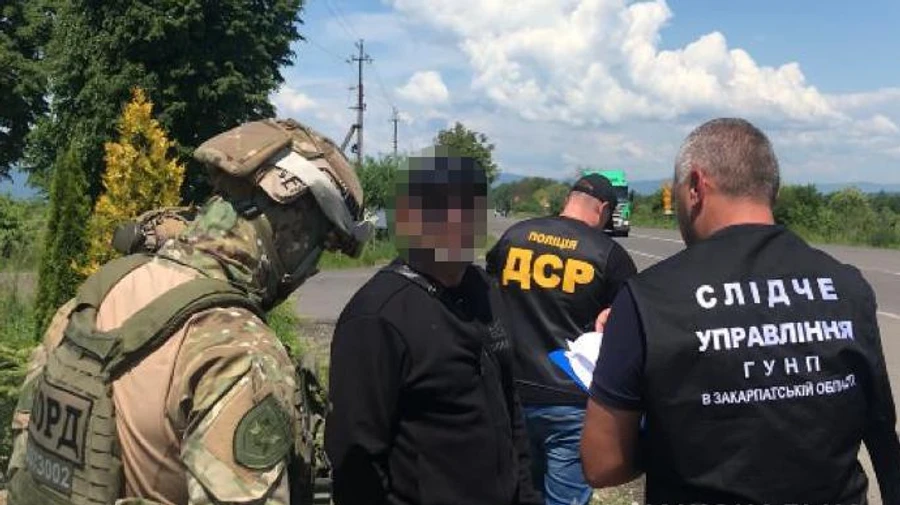 Борьба с криминальными авторитетами: рецидивисту сообщили о подозрении