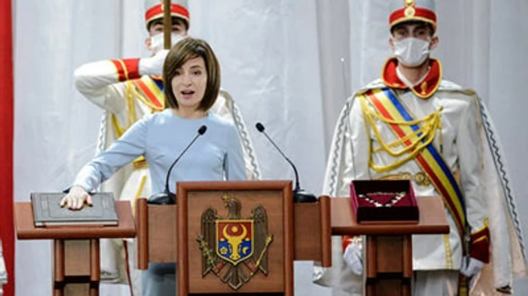 Шаг к разгону парламента: как Санду воюет с пророссийским Додоном за власть в Молдове