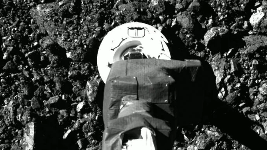 Місія OSIRIS-REx: у NASA показали, як торкнулися астероїда