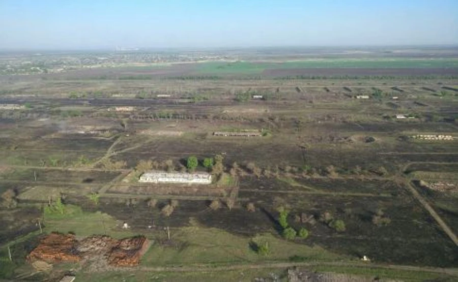 У Балаклії 4 осередки тління без вибухів, обмежено рух авто і літаків