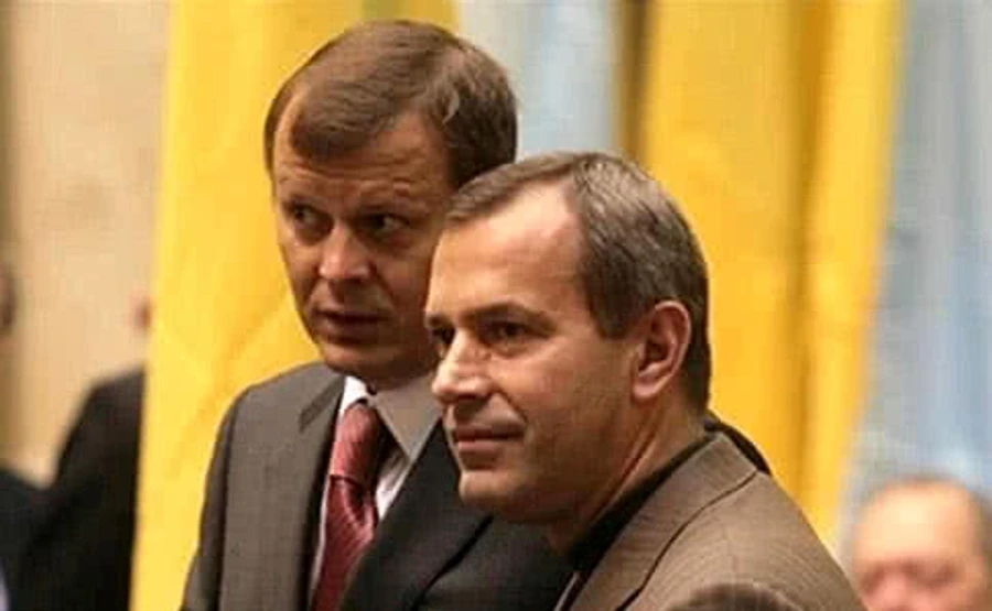 Суд відмовився зняти арешт з майна братів Клюєвих