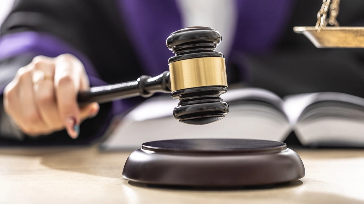 У Британії до шести років тюрми засудили російського капітана судна