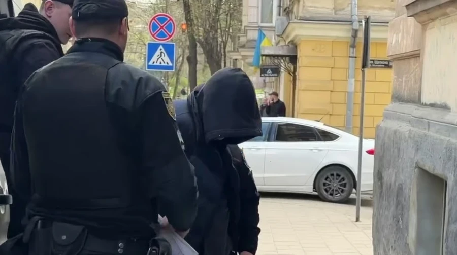 Вбивство військового ТЦК у Львові: Суд арештував підозрюваного митника, той виклав свою версію