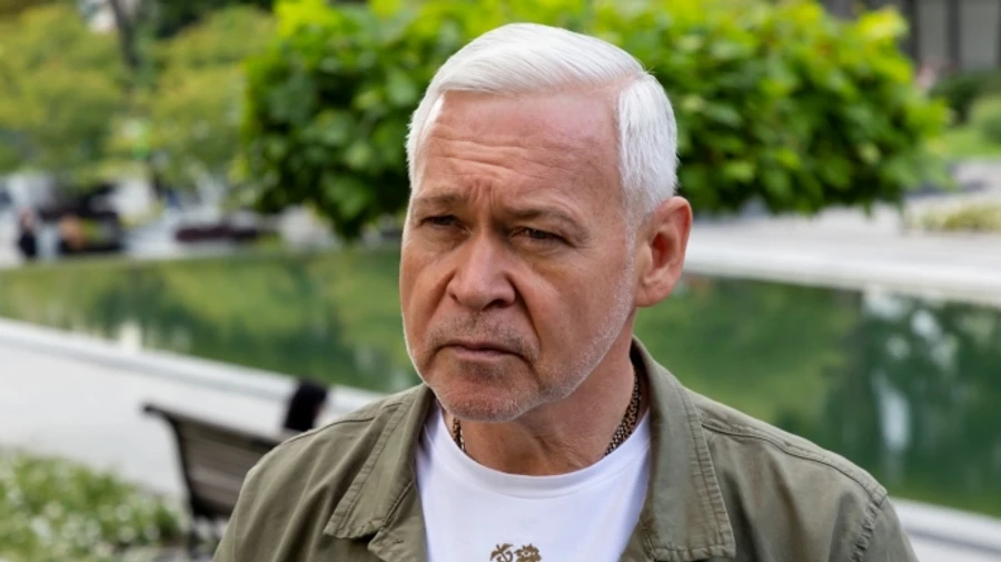 Russians target densely populated district of Kharkiv, injuring people and damaging 5-storey building