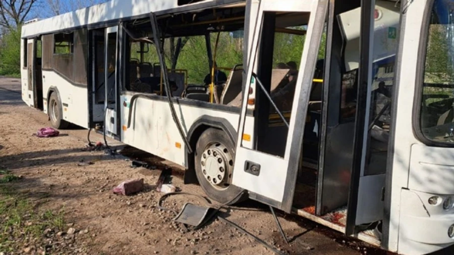 Росіяни вдарили дроном по автобусу в Марганці: 9 загиблих, 49 поранених