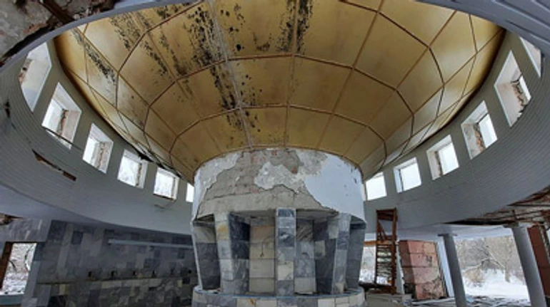 Курорт для сталкерів. Як розвалюються грязелікувальні санаторії Бердянська