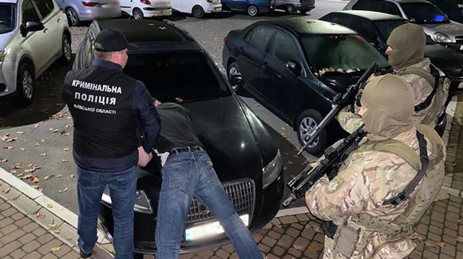 На Київщині викрали й катували підприємця, вимагаючи $2 млн