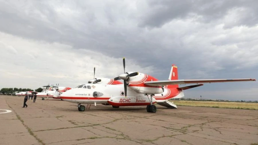 Аваков и Данилов работают на Луганщине из-за пожаров