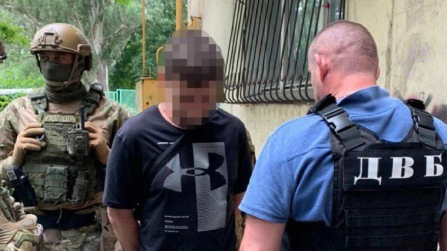 Телефонні шахраї отримали доступ до інформбази поліції: затримано 5 злочинців