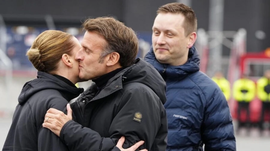 Макрон прибув до Гренландії з безпрецедентним візитом