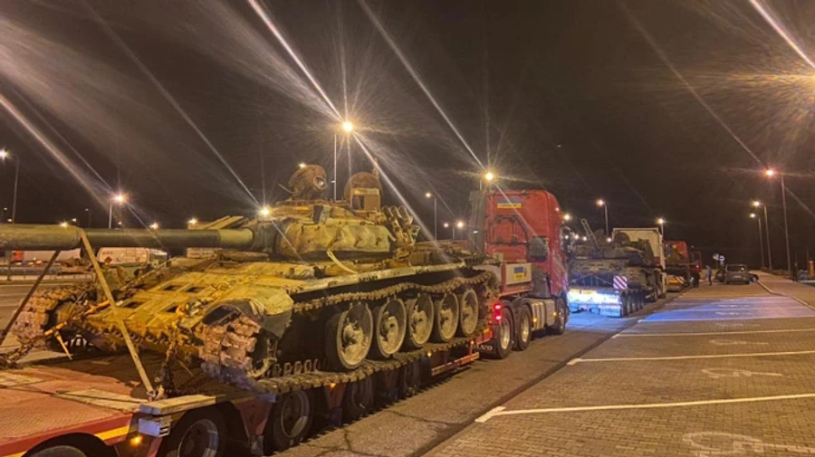 Резников: В ближайшее время мы ожидаем первые танки от партнеров