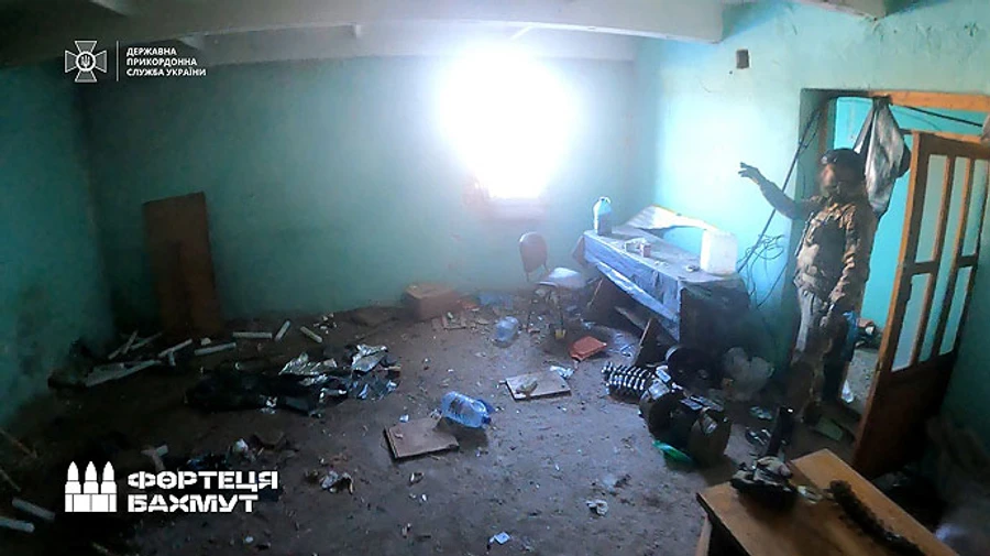 Ukrainian border guards kill Russian reconnaissance group and repel assault near Bakhmut