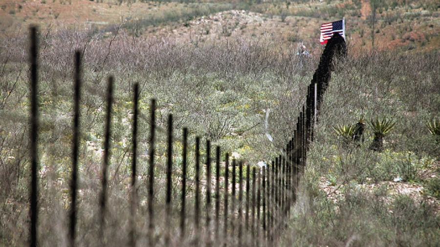 На кордоні США та Мексики зупинили 18 росіян