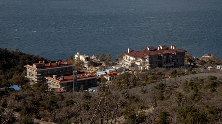 Друзі Путіна і ексміністр України: росЗМІ розповіли про господарів Криму