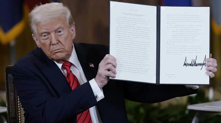 Трамп всемогущий: как президент США ломает сопротивление судебной власти