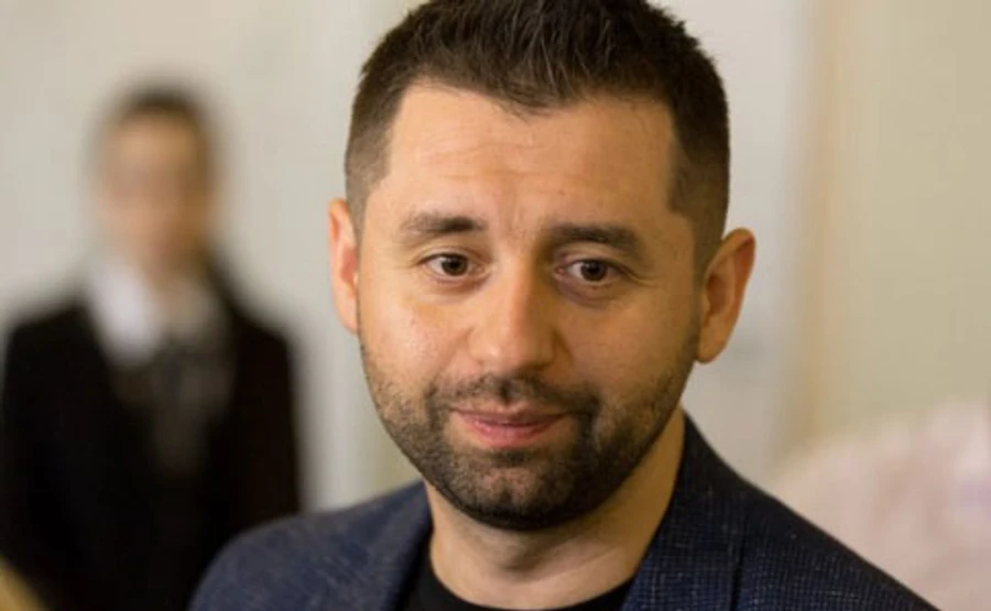 Арахамия прогнозирует, что закон о рынке земли будут рассматривать всю ночь