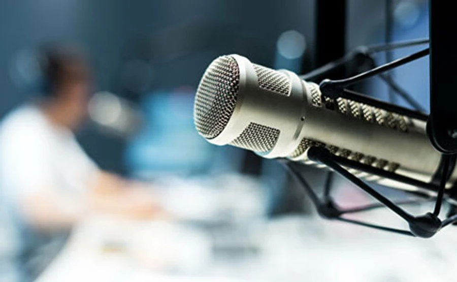 Дрібниця, а приємно: Кабмін скасував скоромовки про ліцензії компаній у рекламі