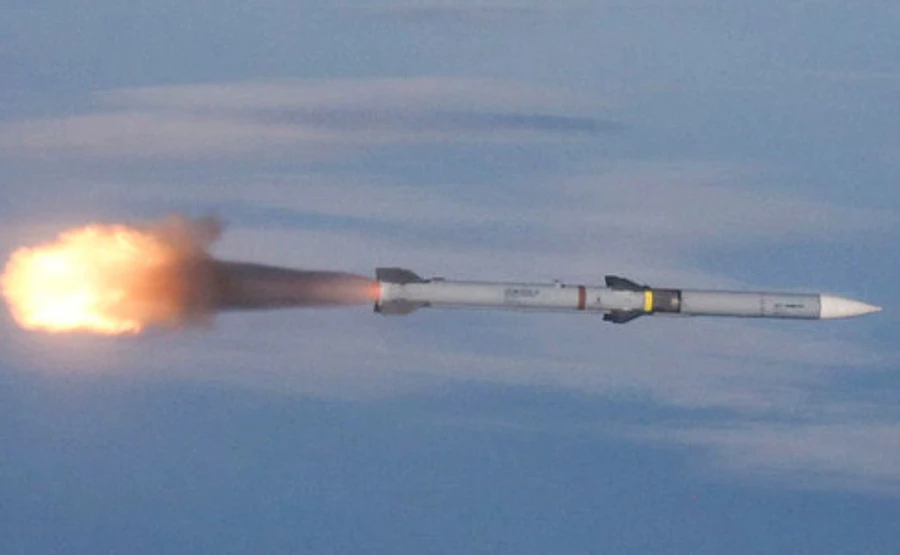 Военные ищут случайно выпущенную над Эстонией боевую ракету: Лишь бы не улетела в РФ