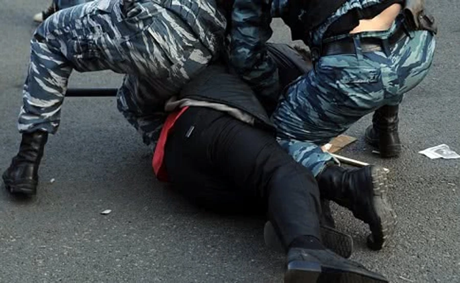 Гвардия Путина в Москве тренировалась разгонять майдан