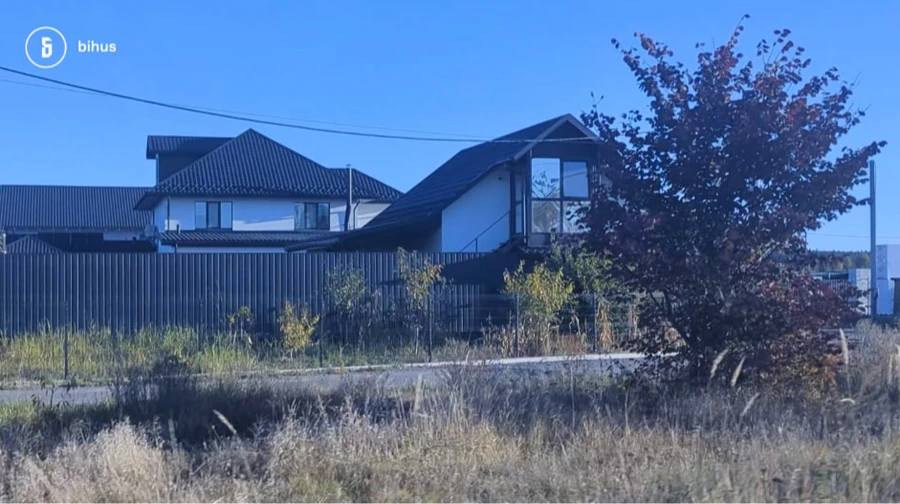 Bihus.Info: семьи руководителей Центра обслуживания полиции обогатились на фоне переплат за бодикамеры