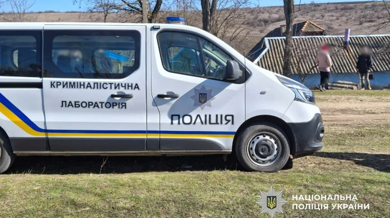 На Одещині 72-річний чоловік вистрілив з рушниці у собаку та її цуценят: у справу втрутилася поліція