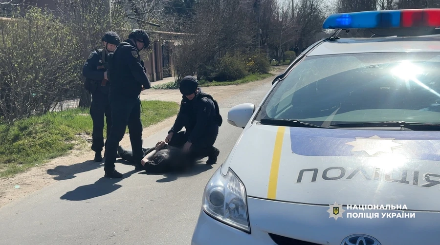 Стрельбу и взрыв в Одессе устроил военный в отпуске