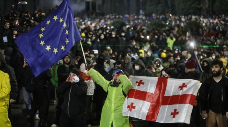 Українське МЗС закликало владу Грузії не лякати людей українським сценарієм