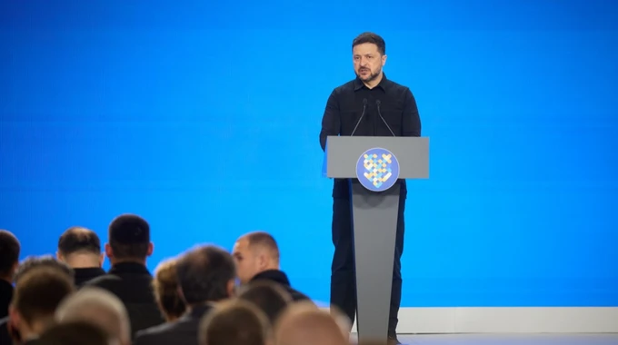 Зеленський: Лукашенко хотів зустрічі президентів. Цікаво вийшло, бо приїхала Тихановська