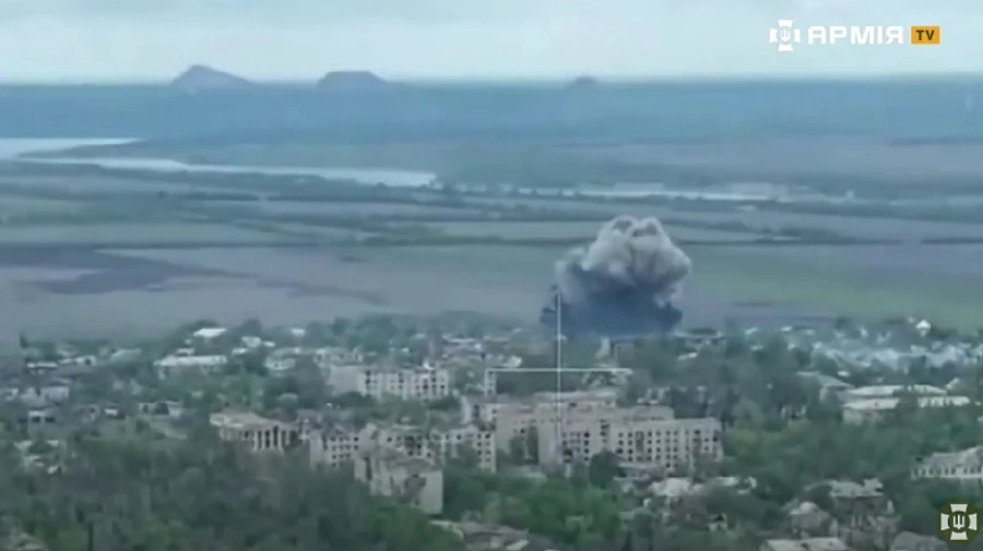 Russians break through to Krasnohorivka but Ukrainian forces block assault groups