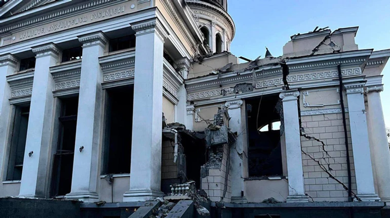 Построен Российской империей, уничтожен Российской Федерацией: пять дат из жизни одесского собора, в который попала ракета