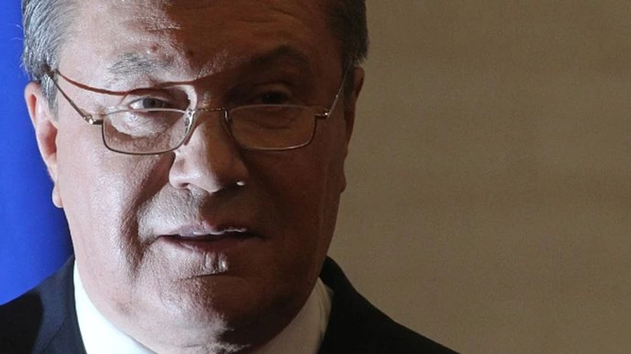 Януковича кличуть на допит у справі про втечу з України