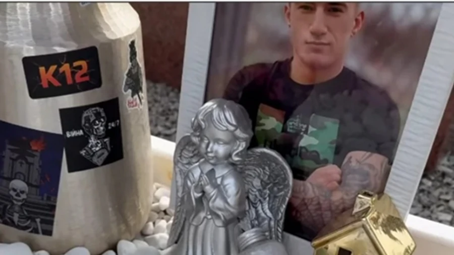 У Вінниці з могили наймолодшого захисника Азовсталі викрали ритуальні речі