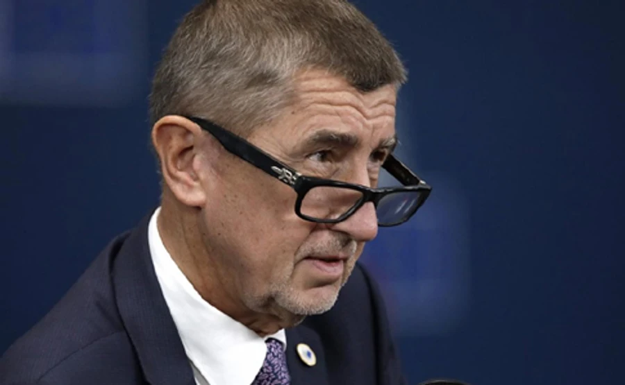 Премьер Чехии: Италия должна запретить гражданам ездить в Европу