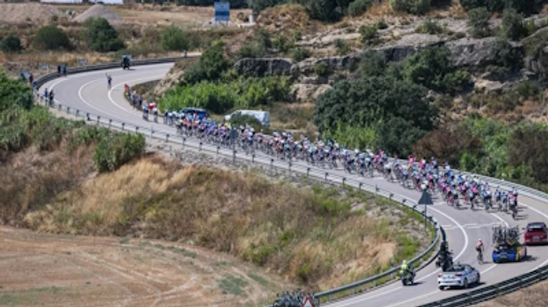 Вінгегор контролює гонку, Педерсен розчаровує у спринтах. Підсумки першого тижня Вуельти-2025