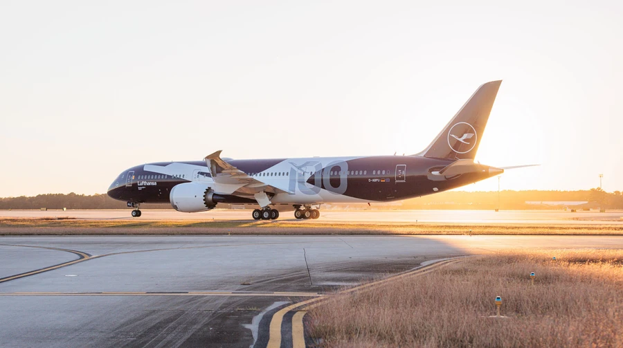 Lufthansa скасувала 20 тисяч рейсів через зростання цін на авіапальне