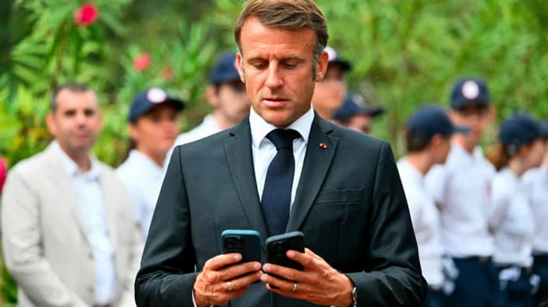 Импичментом не запугать: как Макрон вынуждает оппонентов создать удобное для себя правительство