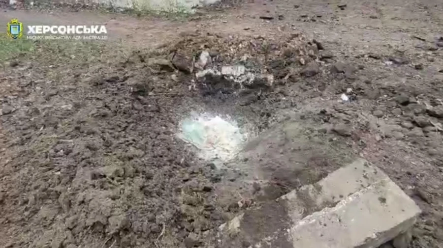 Росіяни знову обстріляли Херсон: постраждав заклад освіти