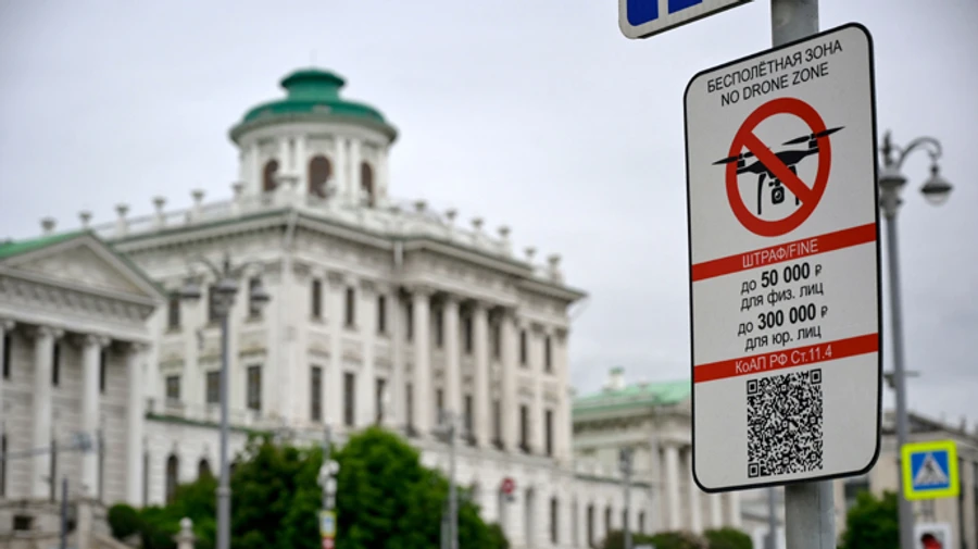 Russians claim air defence responded to drone attack in Moscow, close 2 airports