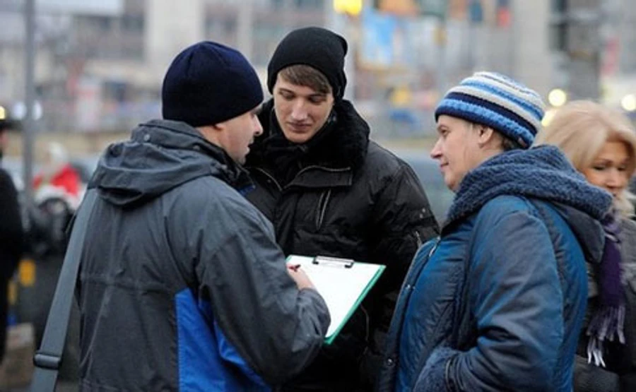 Каждый 5-й украинец считает, что авторитаризм может быть лучше за демократию 