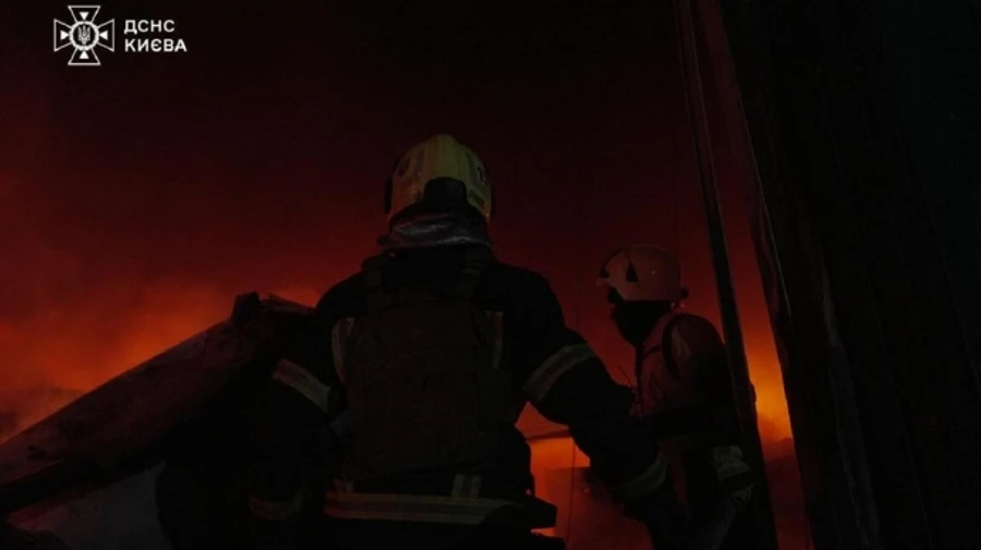 Emergency workers report consequences of Russian ballistic attack on Kyiv: 1 killed, 4 injured – photos