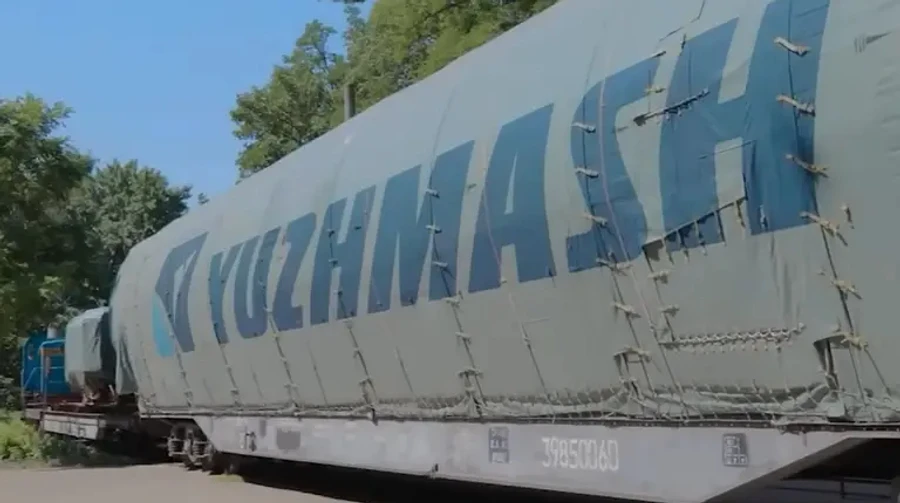 Embezzlement of millions uncovered at strategic defence plant: three suspects charged